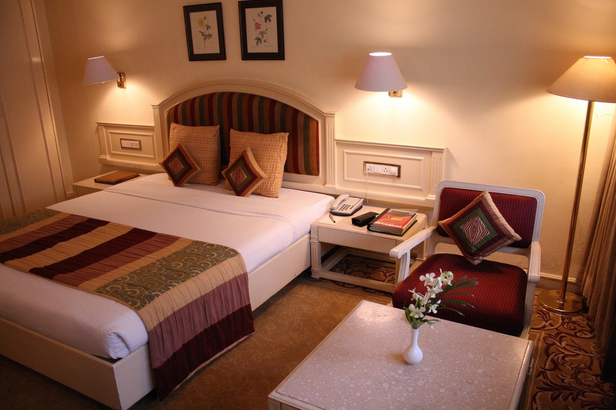 Hotel Bawa International Мумбаи Экстерьер фото