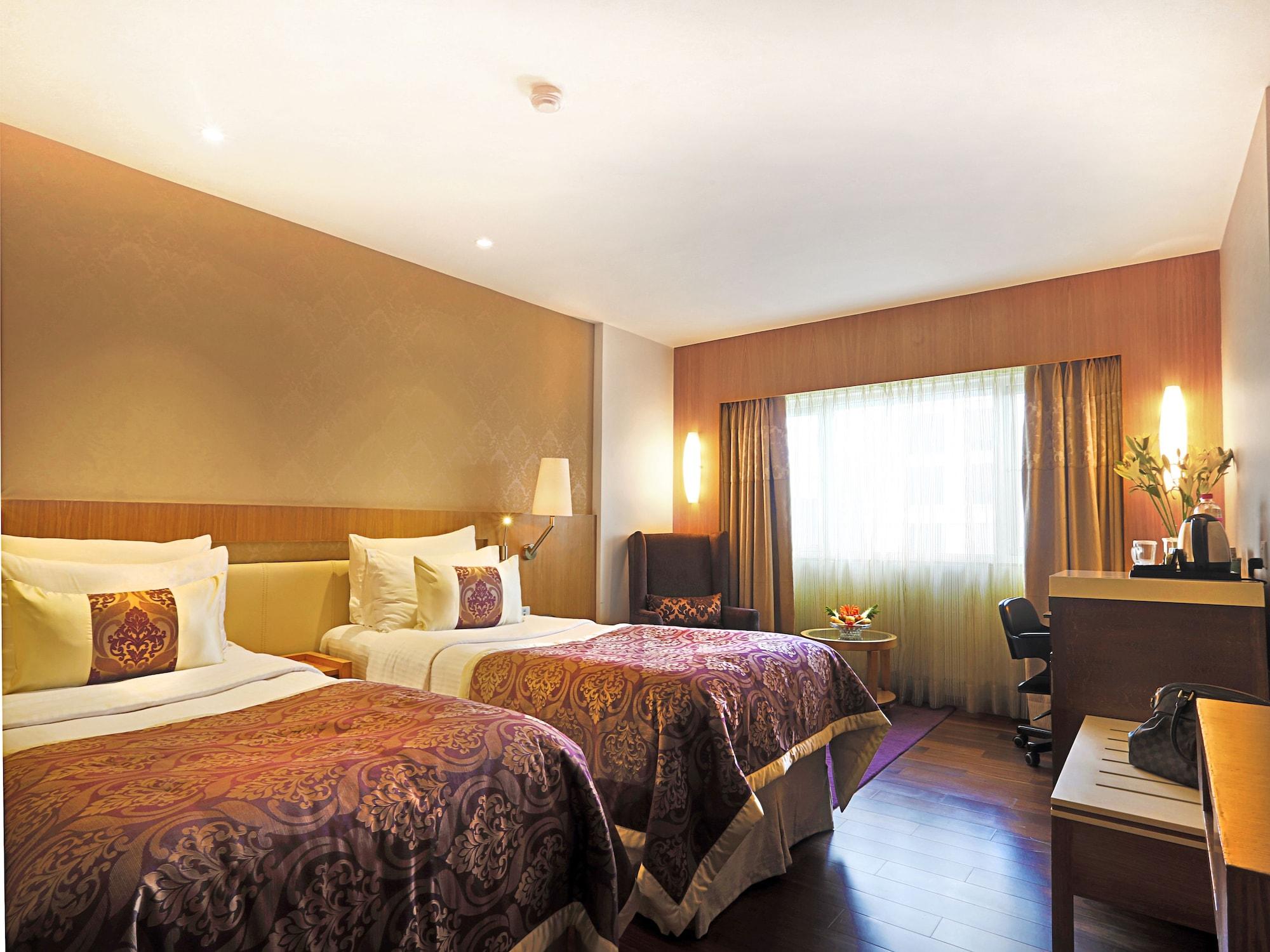 Hotel Bawa International Мумбаи Экстерьер фото