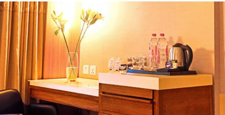 Hotel Bawa International Мумбаи Экстерьер фото