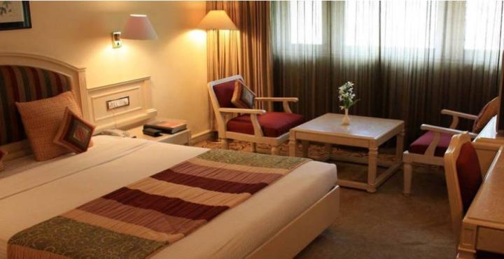 Hotel Bawa International Мумбаи Экстерьер фото