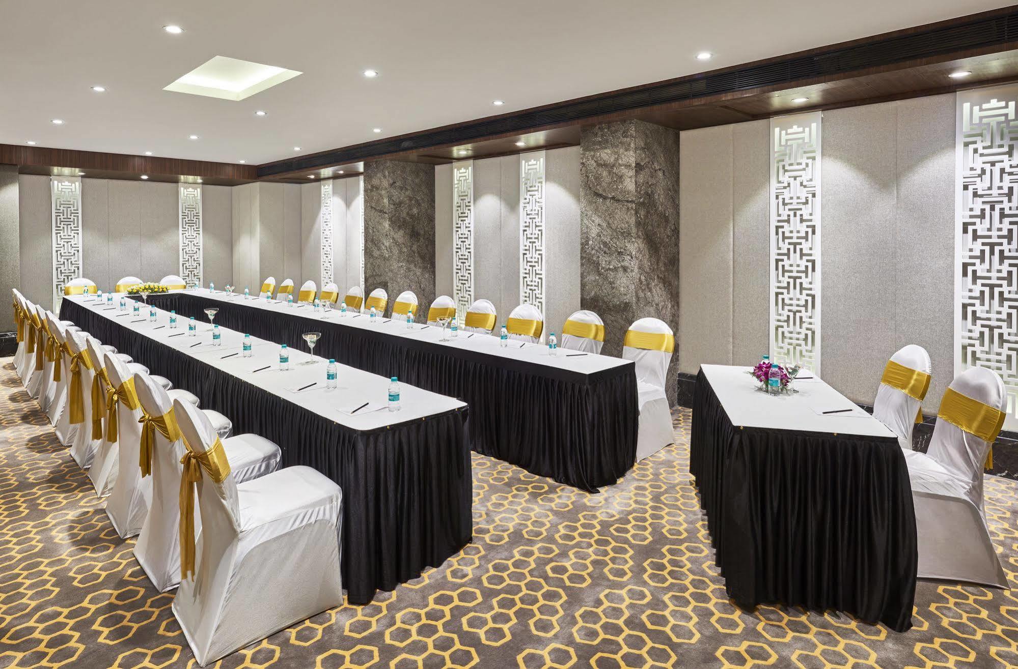 Hotel Bawa International Мумбаи Экстерьер фото