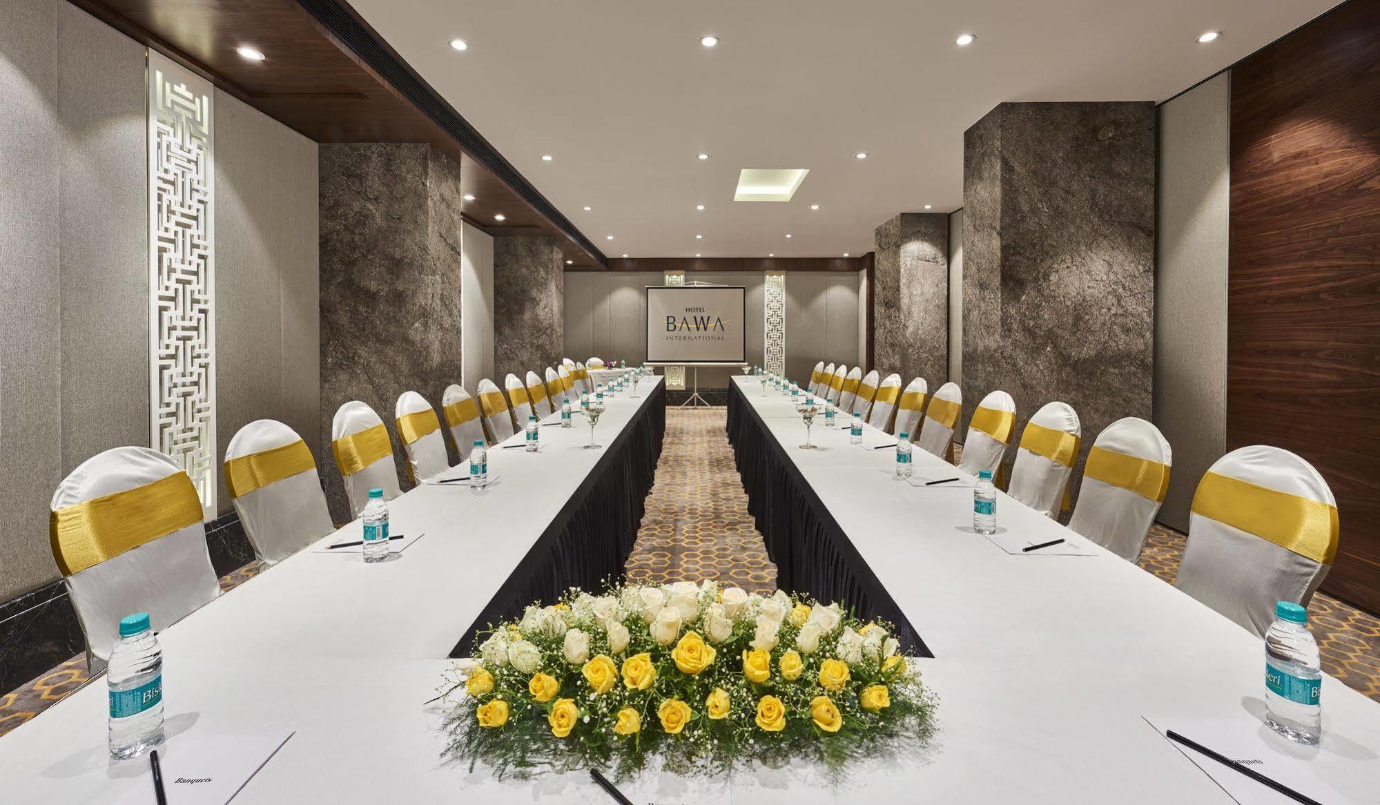 Hotel Bawa International Мумбаи Экстерьер фото