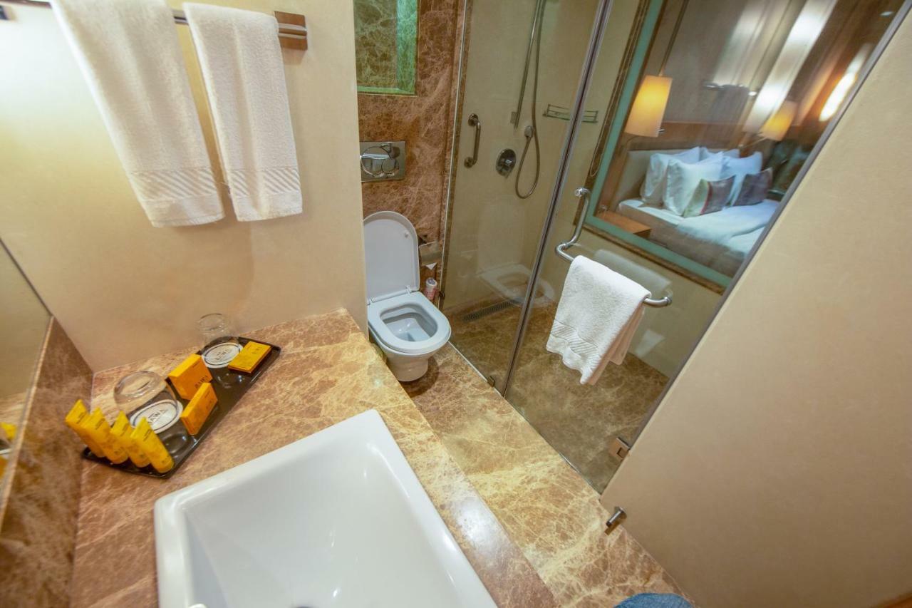 Hotel Bawa International Мумбаи Экстерьер фото