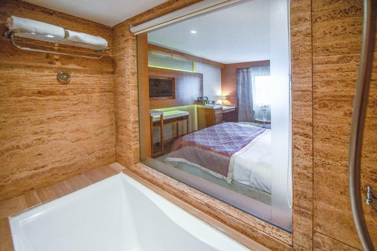 Hotel Bawa International Мумбаи Экстерьер фото